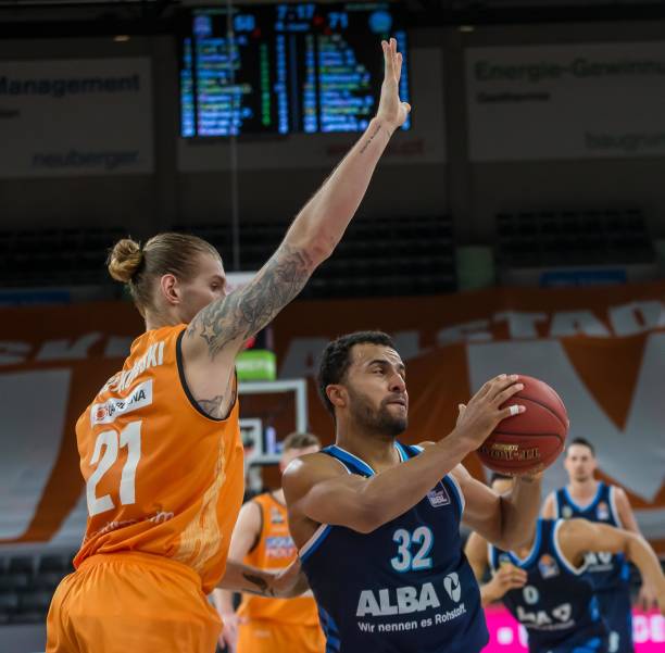 子同台为标 子同台为标