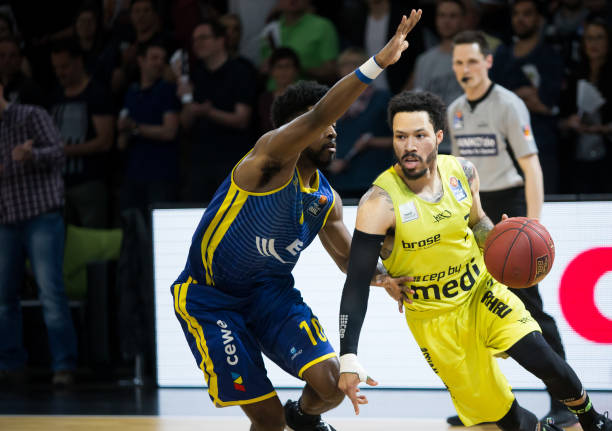 打磨得愈发 打磨得愈发