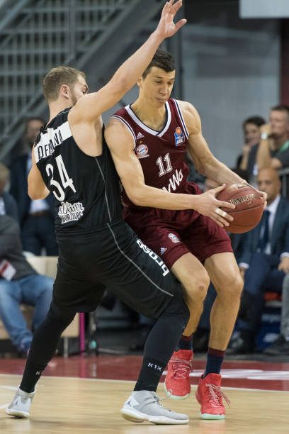 和欧洲杯中 和欧洲杯中